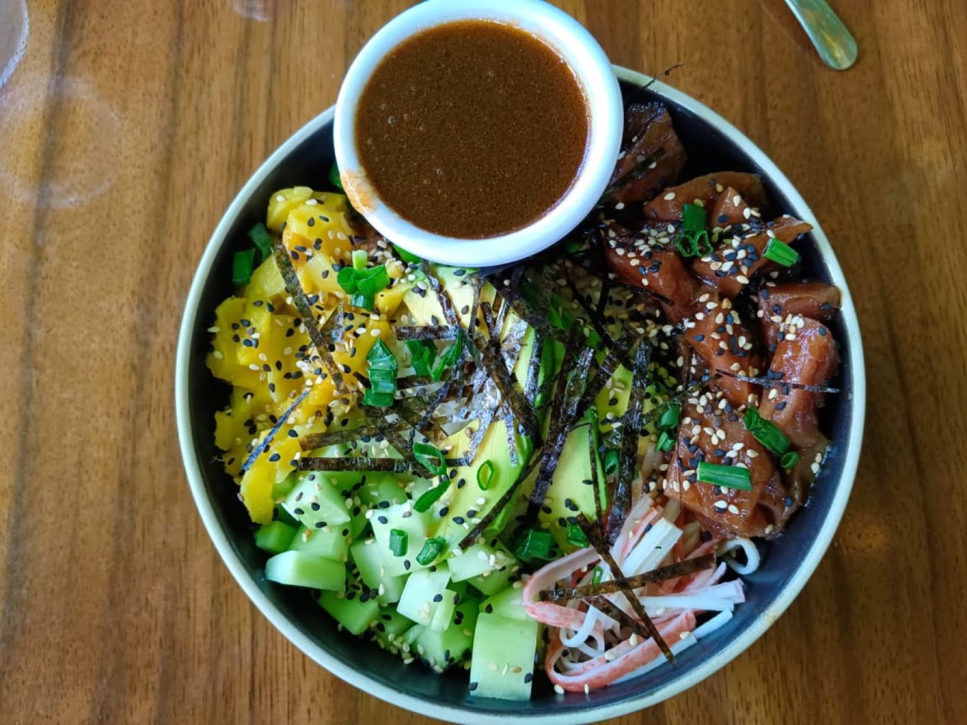 Tuna bowl with mango, cucumber, nori and sesame at La Mentita, La Paz